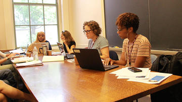 Students working in a seminar class