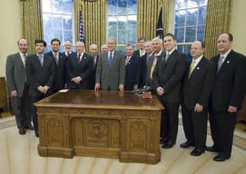 George W Bush with a group of Orthodox leaders in the oval office