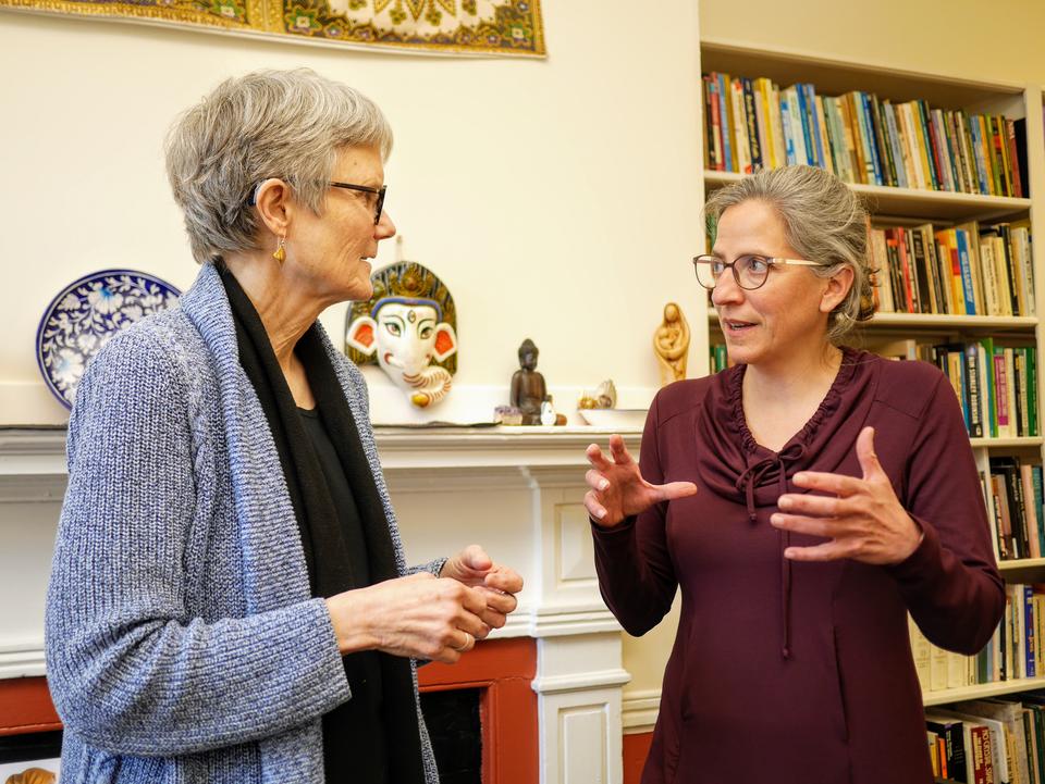Dr. Moore (L) and Dr. Cohn (R) in conversation